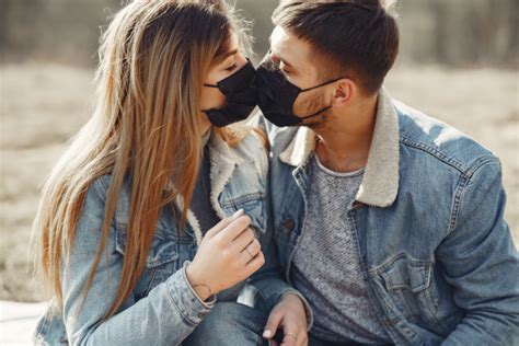 キス 頻度 付き合い た て|マスクでキスするタイミングとは？付き合いたてのカップルのキ .